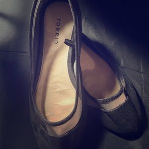 Black flats